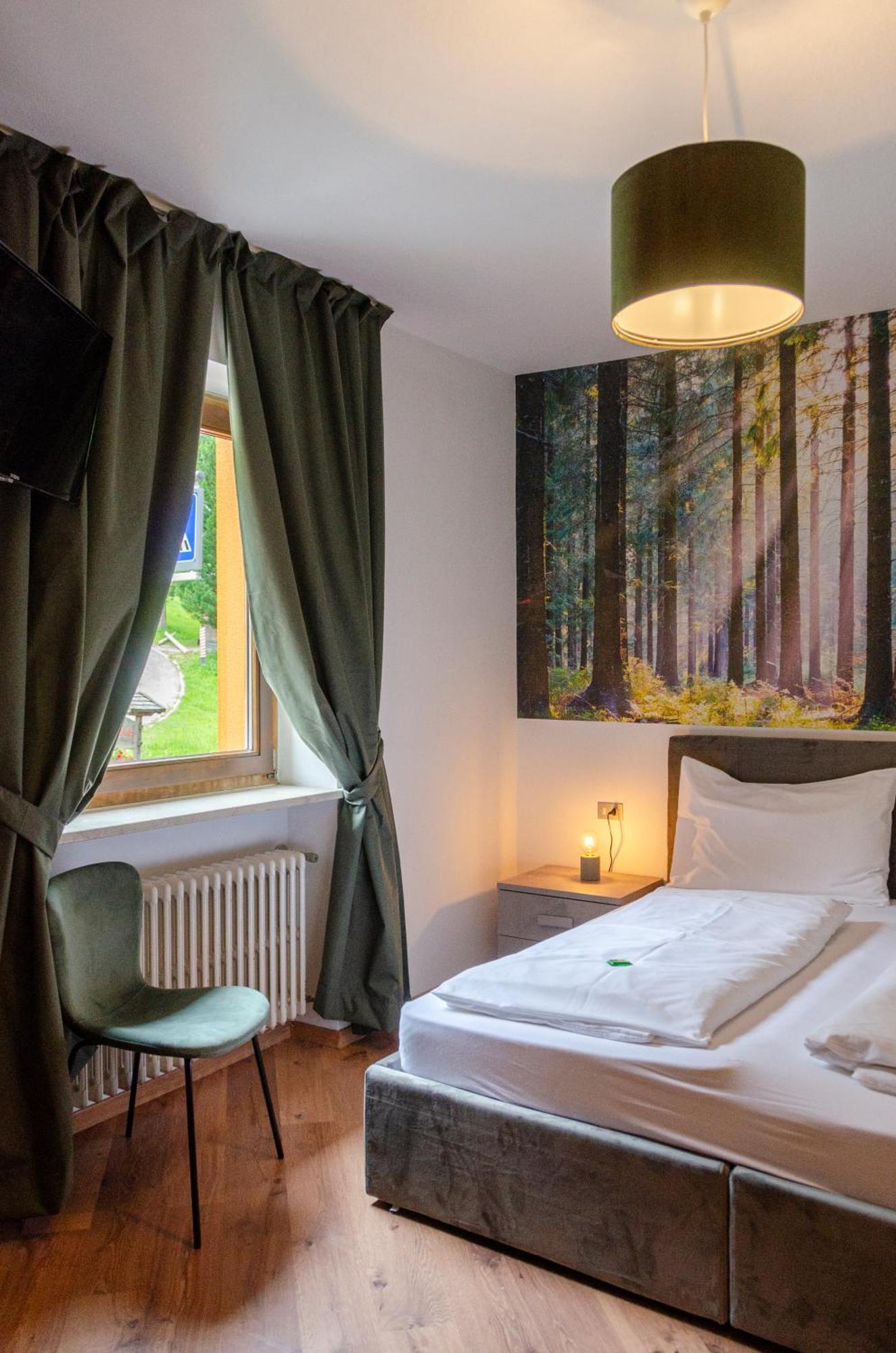 Kyrr Smart Mountain Retreat Hotel