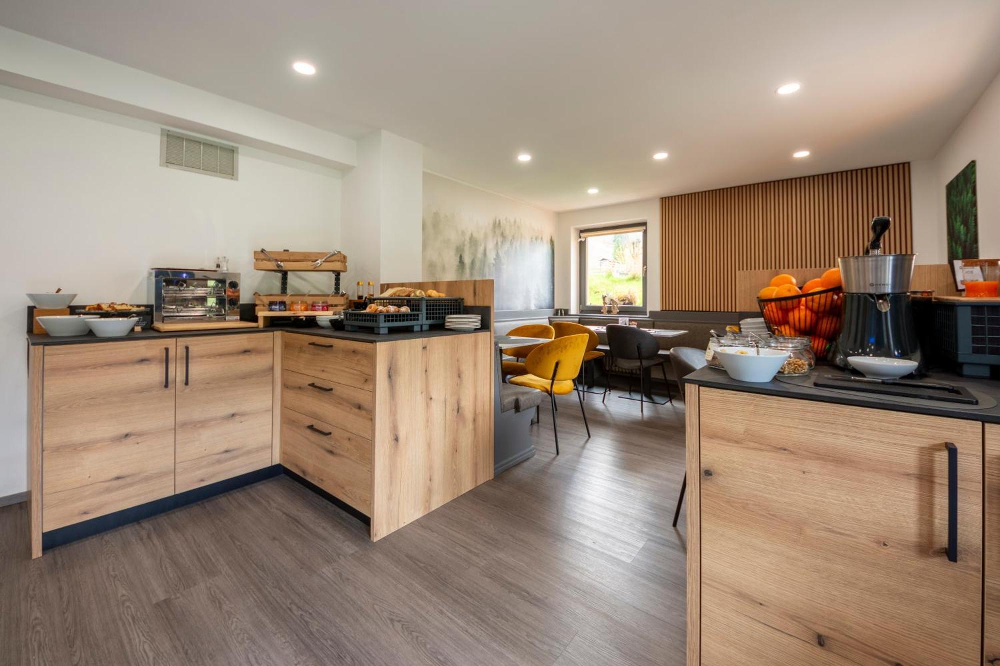 Kyrr Smart Mountain Retreat